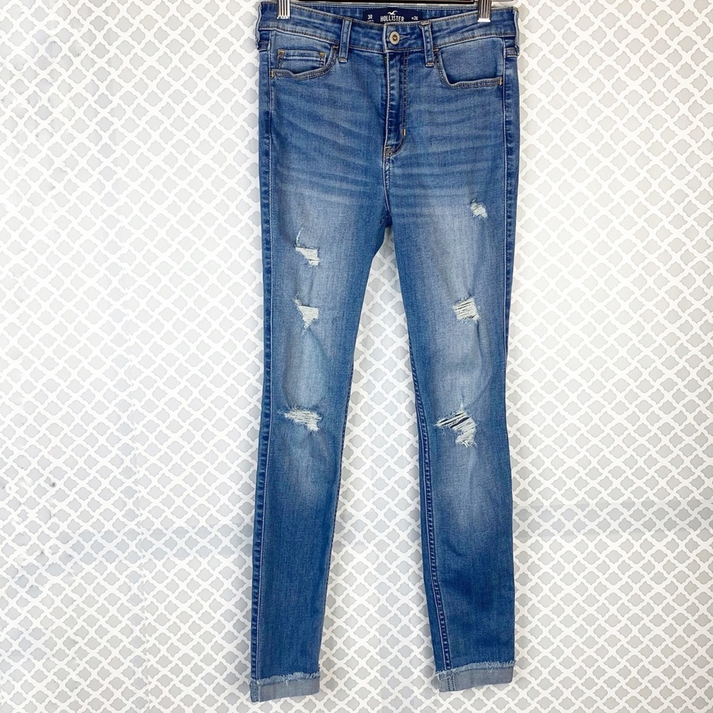 EUC Hollister Distressed High Rise Skinny Jeans
